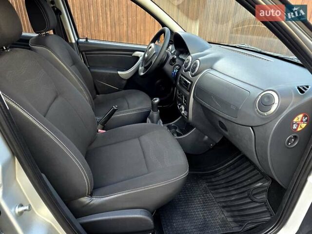 Сірий Дачія Sandero StepWay, об'ємом двигуна 1.6 л та пробігом 147 тис. км за 6800 $, фото 58 на Automoto.ua