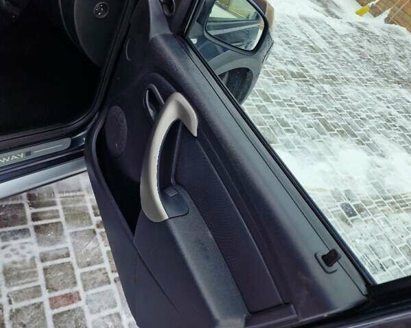 Серый Дачия Sandero StepWay, объемом двигателя 1.6 л и пробегом 172 тыс. км за 6650 $, фото 83 на Automoto.ua