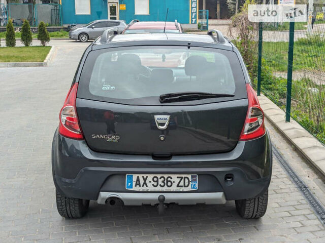 Сірий Дачія Sandero StepWay, об'ємом двигуна 1.6 л та пробігом 180 тис. км за 6300 $, фото 10 на Automoto.ua