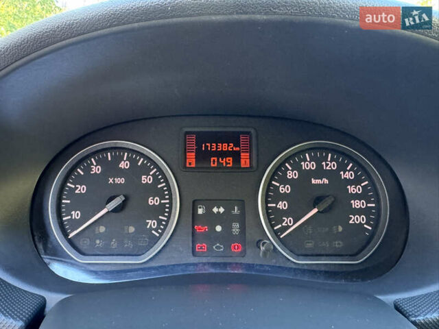Серый Дачия Sandero StepWay, объемом двигателя 1.6 л и пробегом 173 тыс. км за 6799 $, фото 16 на Automoto.ua