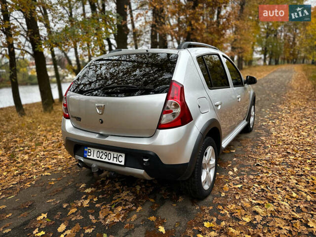 Дачия Sandero StepWay 2010 в Сумах на Automoto.ua Серый Дачия Sandero StepWay, объемом двигателя 1.6 л и пробегом 136 тыс. км за 6700 $, фото 4 на Automoto.ua