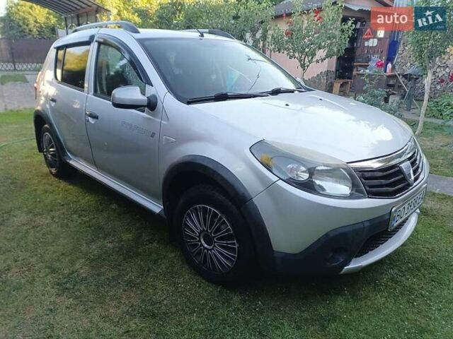 Сірий Дачія Sandero StepWay, об'ємом двигуна 1.5 л та пробігом 201 тис. км за 6400 $, фото 3 на Automoto.ua