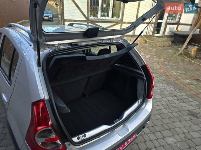 Сірий Дачія Sandero StepWay, об'ємом двигуна 1.6 л та пробігом 147 тис. км за 6800 $, фото 114 на Automoto.ua