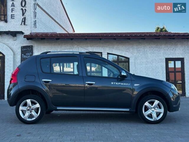 Серый Дачия Sandero StepWay, объемом двигателя 0 л и пробегом 129 тыс. км за 6599 $, фото 42 на Automoto.ua