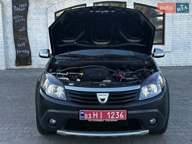 Серый Дачия Sandero StepWay, объемом двигателя 0 л и пробегом 129 тыс. км за 6599 $, фото 62 на Automoto.ua