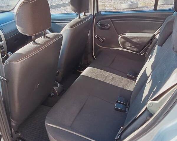 Сірий Дачія Sandero StepWay, об'ємом двигуна 1.6 л та пробігом 204 тис. км за 6200 $, фото 10 на Automoto.ua