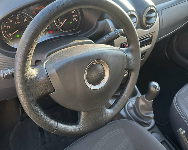 Серый Дачия Sandero StepWay, объемом двигателя 1.6 л и пробегом 180 тыс. км за 6699 $, фото 30 на Automoto.ua