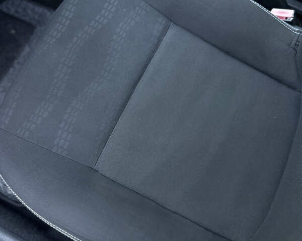 Серый Дачия Sandero StepWay, объемом двигателя 1.6 л и пробегом 141 тыс. км за 6200 $, фото 48 на Automoto.ua