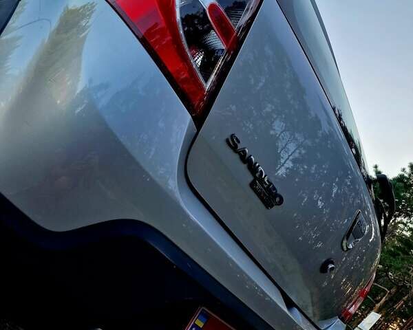 Серый Дачия Sandero StepWay, объемом двигателя 1.6 л и пробегом 177 тыс. км за 6699 $, фото 22 на Automoto.ua