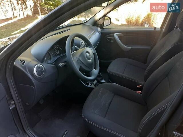 Серый Дачия Sandero StepWay, объемом двигателя 1.6 л и пробегом 135 тыс. км за 6750 $, фото 10 на Automoto.ua