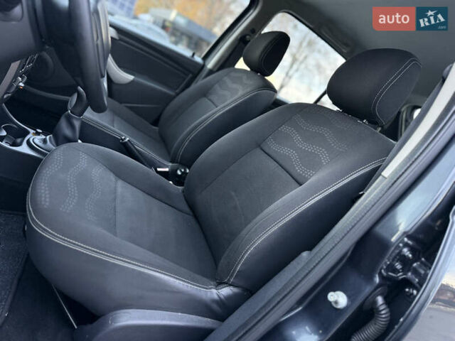 Серый Дачия Sandero StepWay, объемом двигателя 1.6 л и пробегом 141 тыс. км за 6200 $, фото 45 на Automoto.ua