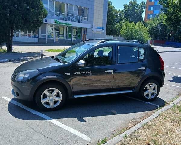 Серый Дачия Sandero StepWay, объемом двигателя 1.6 л и пробегом 207 тыс. км за 6600 $, фото 18 на Automoto.ua