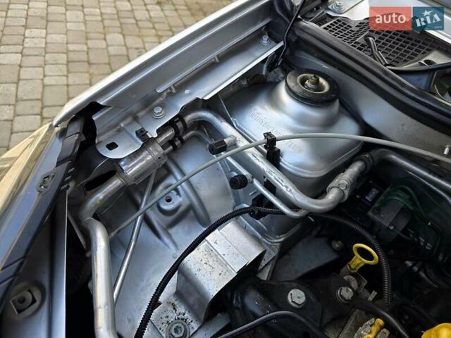 Сірий Дачія Sandero StepWay, об'ємом двигуна 1.6 л та пробігом 147 тис. км за 6800 $, фото 120 на Automoto.ua