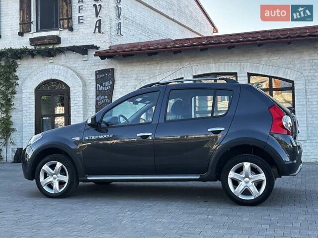 Серый Дачия Sandero StepWay, объемом двигателя 0 л и пробегом 129 тыс. км за 6599 $, фото 14 на Automoto.ua