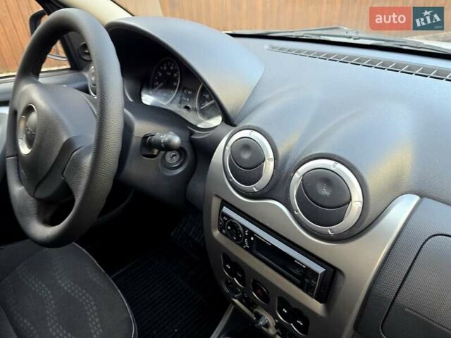 Сірий Дачія Sandero StepWay, об'ємом двигуна 1.6 л та пробігом 147 тис. км за 6800 $, фото 76 на Automoto.ua