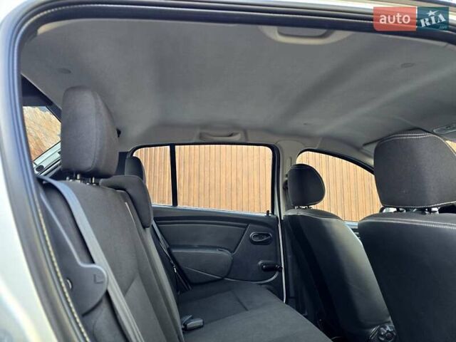 Сірий Дачія Sandero StepWay, об'ємом двигуна 1.6 л та пробігом 147 тис. км за 6800 $, фото 88 на Automoto.ua