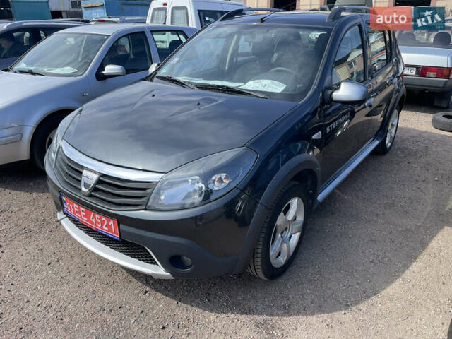Серый Дачия Sandero StepWay, объемом двигателя 1.6 л и пробегом 168 тыс. км за 6500 $, фото 7 на Automoto.ua