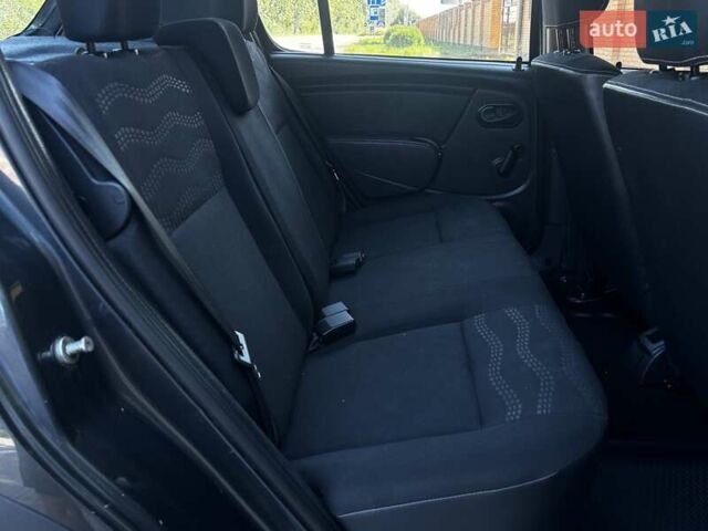 Серый Дачия Sandero StepWay, объемом двигателя 0 л и пробегом 129 тыс. км за 6599 $, фото 100 на Automoto.ua