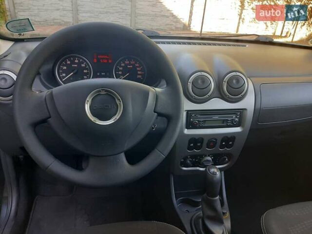 Серый Дачия Sandero StepWay, объемом двигателя 1.6 л и пробегом 135 тыс. км за 6750 $, фото 14 на Automoto.ua