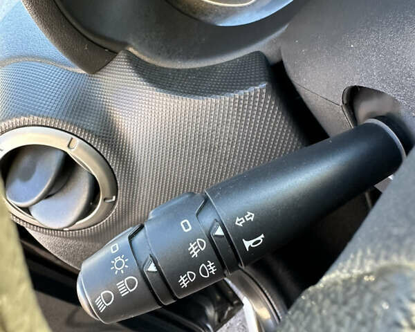 Серый Дачия Sandero StepWay, объемом двигателя 1.6 л и пробегом 180 тыс. км за 6699 $, фото 29 на Automoto.ua