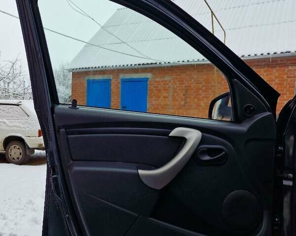 Серый Дачия Sandero StepWay, объемом двигателя 1.6 л и пробегом 172 тыс. км за 6650 $, фото 36 на Automoto.ua