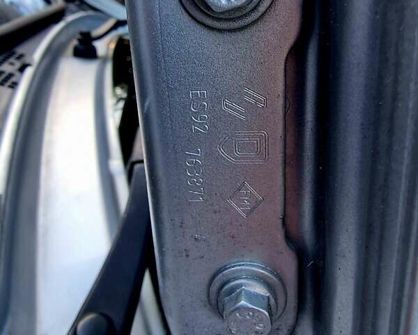 Серый Дачия Sandero StepWay, объемом двигателя 1.6 л и пробегом 177 тыс. км за 6699 $, фото 117 на Automoto.ua