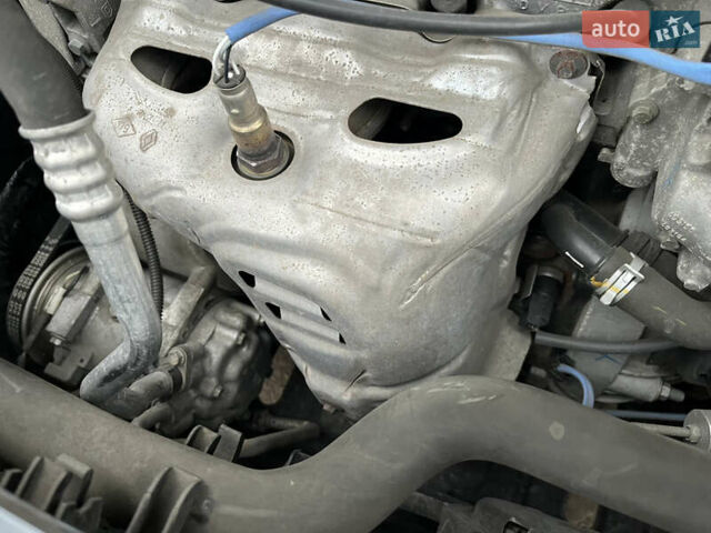 Серый Дачия Sandero StepWay, объемом двигателя 1.6 л и пробегом 60 тыс. км за 6999 $, фото 35 на Automoto.ua