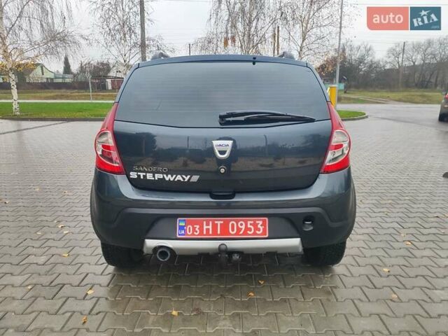 Серый Дачия Sandero StepWay, объемом двигателя 1.6 л и пробегом 133 тыс. км за 6800 $, фото 8 на Automoto.ua