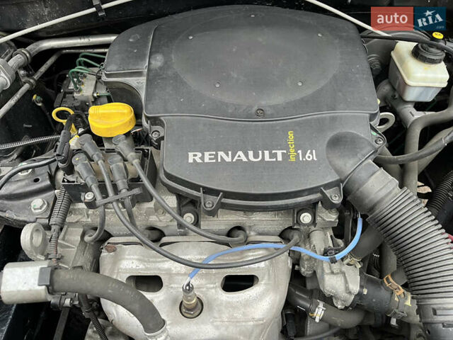 Серый Дачия Sandero StepWay, объемом двигателя 1.6 л и пробегом 60 тыс. км за 6999 $, фото 30 на Automoto.ua