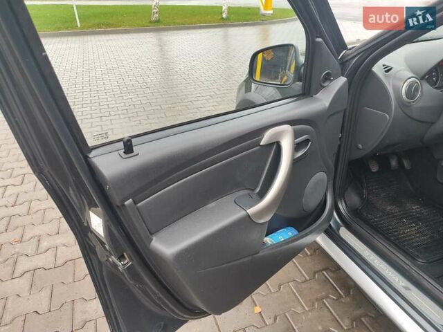Серый Дачия Sandero StepWay, объемом двигателя 1.6 л и пробегом 133 тыс. км за 6800 $, фото 19 на Automoto.ua
