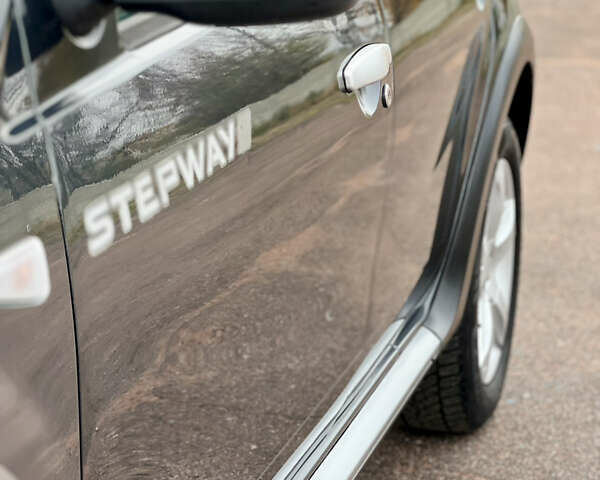 Сірий Дачія Sandero StepWay, об'ємом двигуна 1.6 л та пробігом 203 тис. км за 6700 $, фото 20 на Automoto.ua