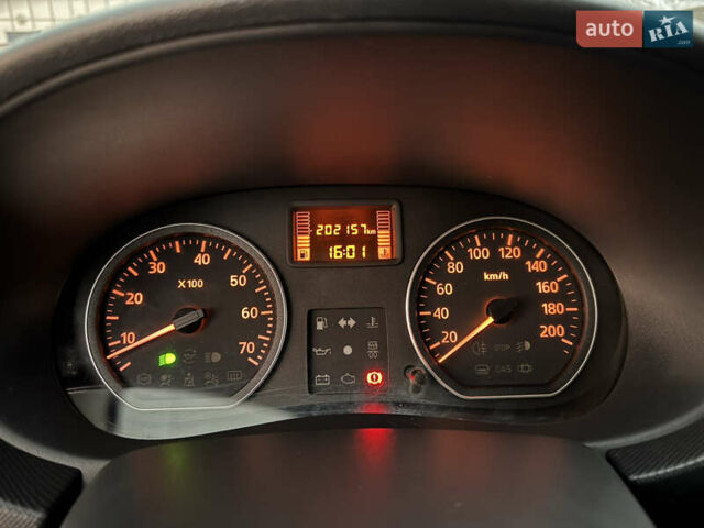 Серый Дачия Sandero StepWay, объемом двигателя 1.6 л и пробегом 202 тыс. км за 6999 $, фото 17 на Automoto.ua