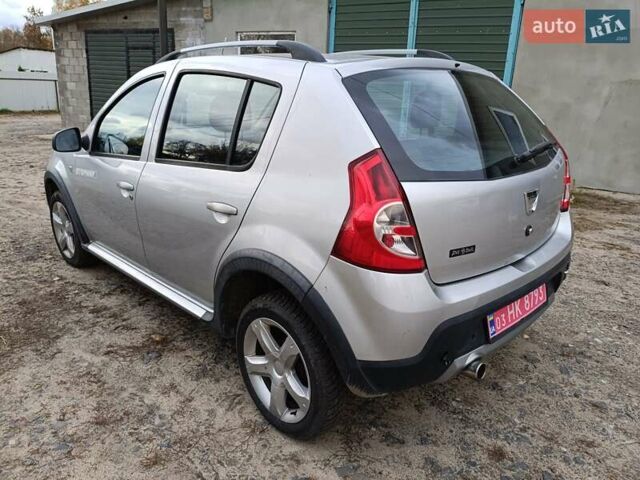 Дачия Sandero StepWay 2011 в Любешов на Automoto.ua Серый Дачия Sandero StepWay, объемом двигателя 1.6 л и пробегом 201 тыс. км за 6100 $, фото 5 на Automoto.ua
