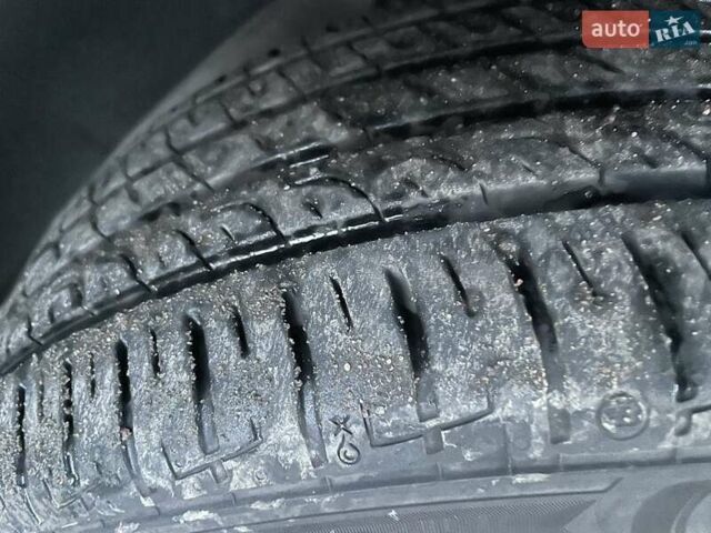 Дачия Sandero StepWay 2011 в Луцке на Automoto.ua Серый Дачия Sandero StepWay, объемом двигателя 1.6 л и пробегом 166 тыс. км за 6299 $, фото 20 на Automoto.ua