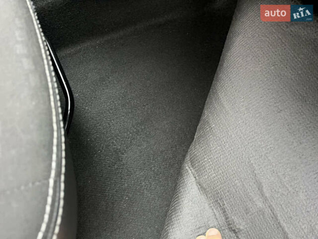 Серый Дачия Sandero StepWay, объемом двигателя 1.6 л и пробегом 60 тыс. км за 6999 $, фото 61 на Automoto.ua