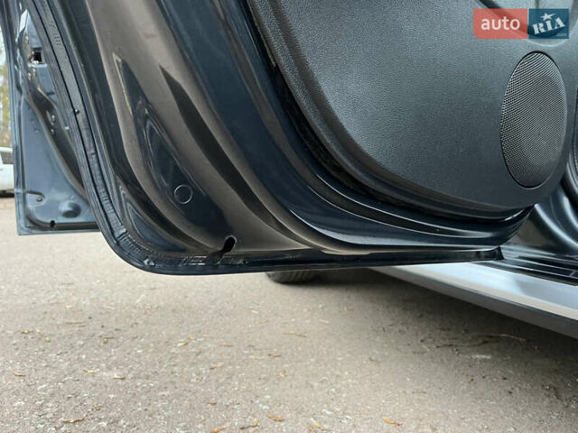 Серый Дачия Sandero StepWay, объемом двигателя 1.6 л и пробегом 60 тыс. км за 6999 $, фото 78 на Automoto.ua