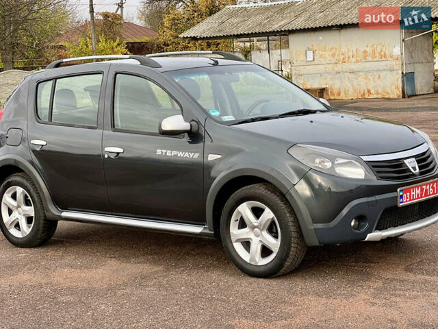Сірий Дачія Sandero StepWay, об'ємом двигуна 1.6 л та пробігом 203 тис. км за 6700 $, фото 13 на Automoto.ua