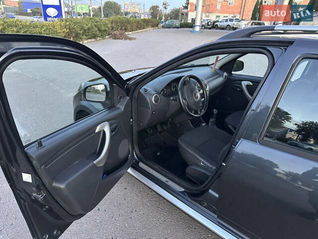 Серый Дачия Sandero StepWay, объемом двигателя 1.6 л и пробегом 190 тыс. км за 6400 $, фото 31 на Automoto.ua