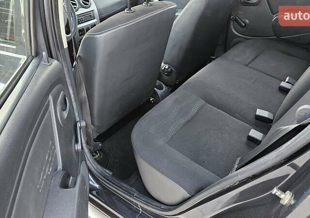 Серый Дачия Sandero StepWay, объемом двигателя 1.6 л и пробегом 192 тыс. км за 5777 $, фото 8 на Automoto.ua
