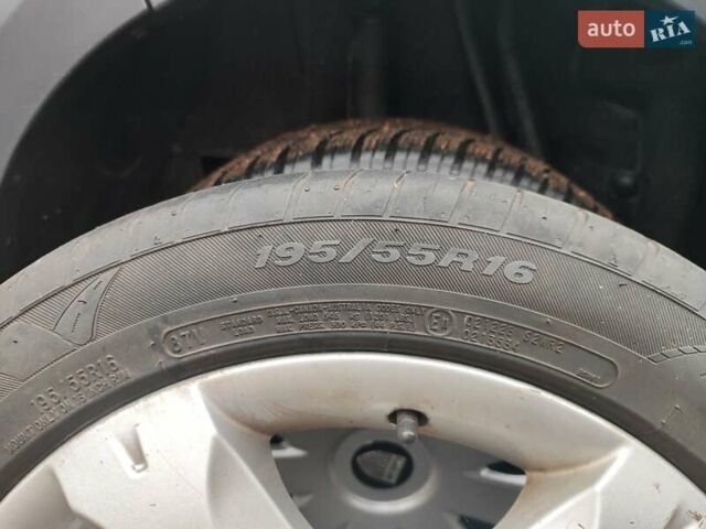 Серый Дачия Sandero StepWay, объемом двигателя 1.6 л и пробегом 133 тыс. км за 6800 $, фото 46 на Automoto.ua