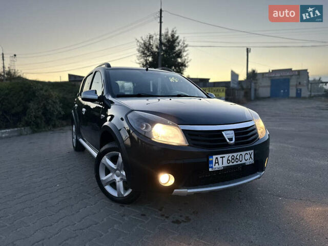Серый Дачия Sandero StepWay, объемом двигателя 1.6 л и пробегом 190 тыс. км за 6400 $, фото 20 на Automoto.ua