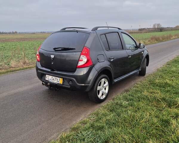 Сірий Дачія Sandero StepWay, об'ємом двигуна 1.6 л та пробігом 190 тис. км за 5800 $, фото 2 на Automoto.ua