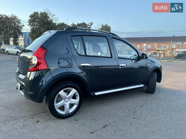 Серый Дачия Sandero StepWay, объемом двигателя 1.6 л и пробегом 190 тыс. км за 6400 $, фото 18 на Automoto.ua