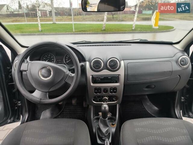 Серый Дачия Sandero StepWay, объемом двигателя 1.6 л и пробегом 133 тыс. км за 6800 $, фото 12 на Automoto.ua