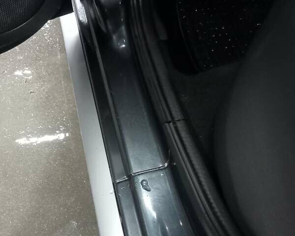 Серый Дачия Sandero StepWay, объемом двигателя 1.6 л и пробегом 265 тыс. км за 5700 $, фото 11 на Automoto.ua