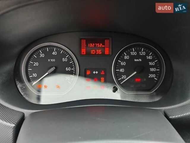 Серый Дачия Sandero StepWay, объемом двигателя 1.6 л и пробегом 133 тыс. км за 6800 $, фото 42 на Automoto.ua