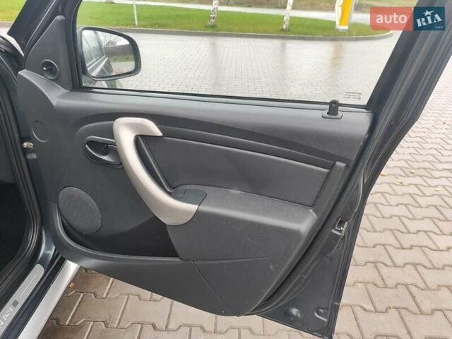Серый Дачия Sandero StepWay, объемом двигателя 1.6 л и пробегом 133 тыс. км за 6800 $, фото 27 на Automoto.ua