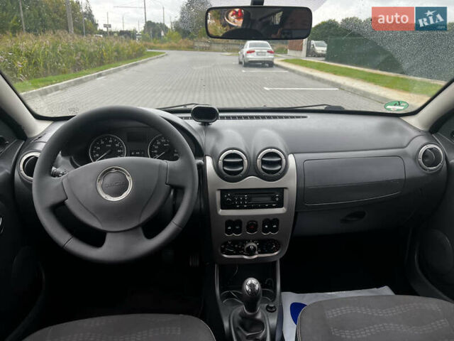 Серый Дачия Sandero StepWay, объемом двигателя 1.6 л и пробегом 190 тыс. км за 6500 $, фото 15 на Automoto.ua