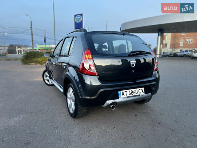 Серый Дачия Sandero StepWay, объемом двигателя 1.6 л и пробегом 190 тыс. км за 6400 $, фото 14 на Automoto.ua