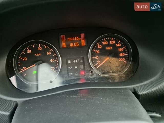 Сірий Дачія Sandero StepWay, об'ємом двигуна 1.6 л та пробігом 190 тис. км за 5800 $, фото 5 на Automoto.ua